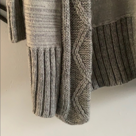 Gray long sweater cardigan size M - Picture 2 of 7